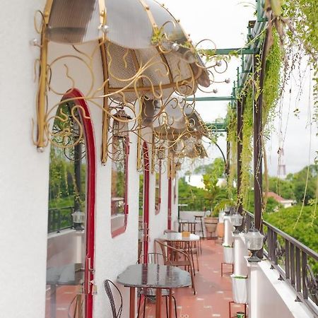 Bich Ngoan Hotel Trà Vinh Esterno foto