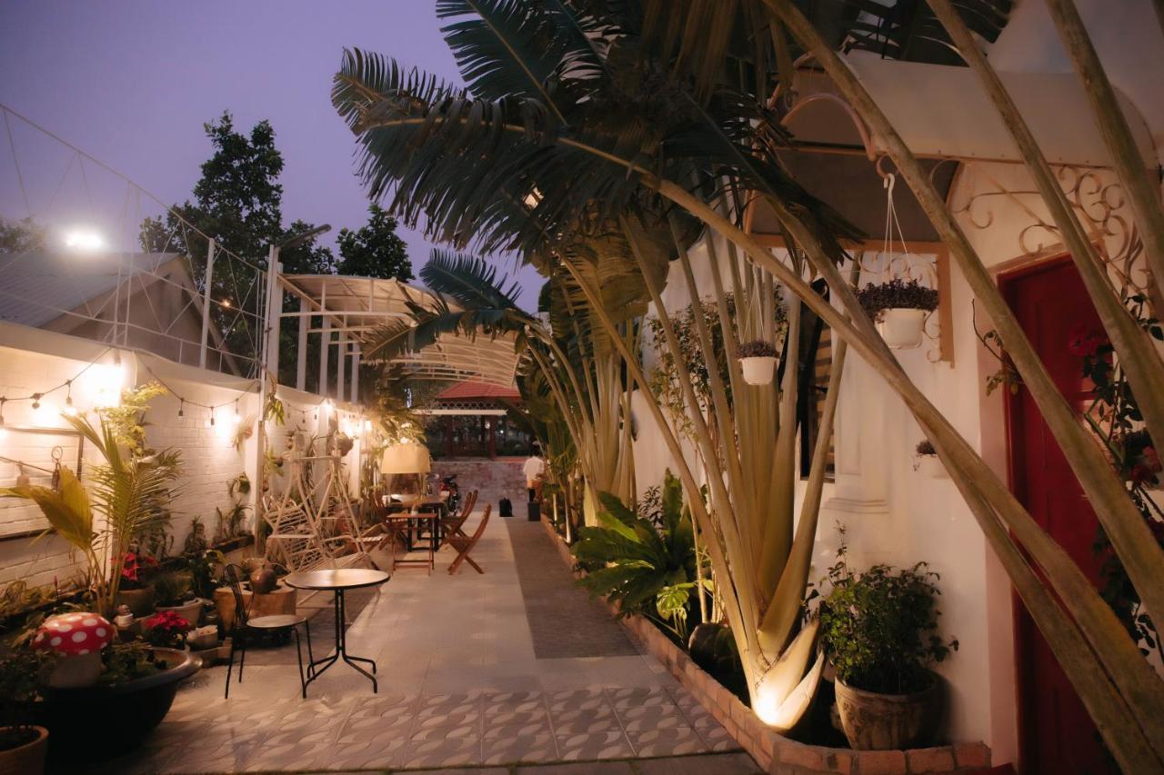 Bich Ngoan Hotel Trà Vinh Esterno foto
